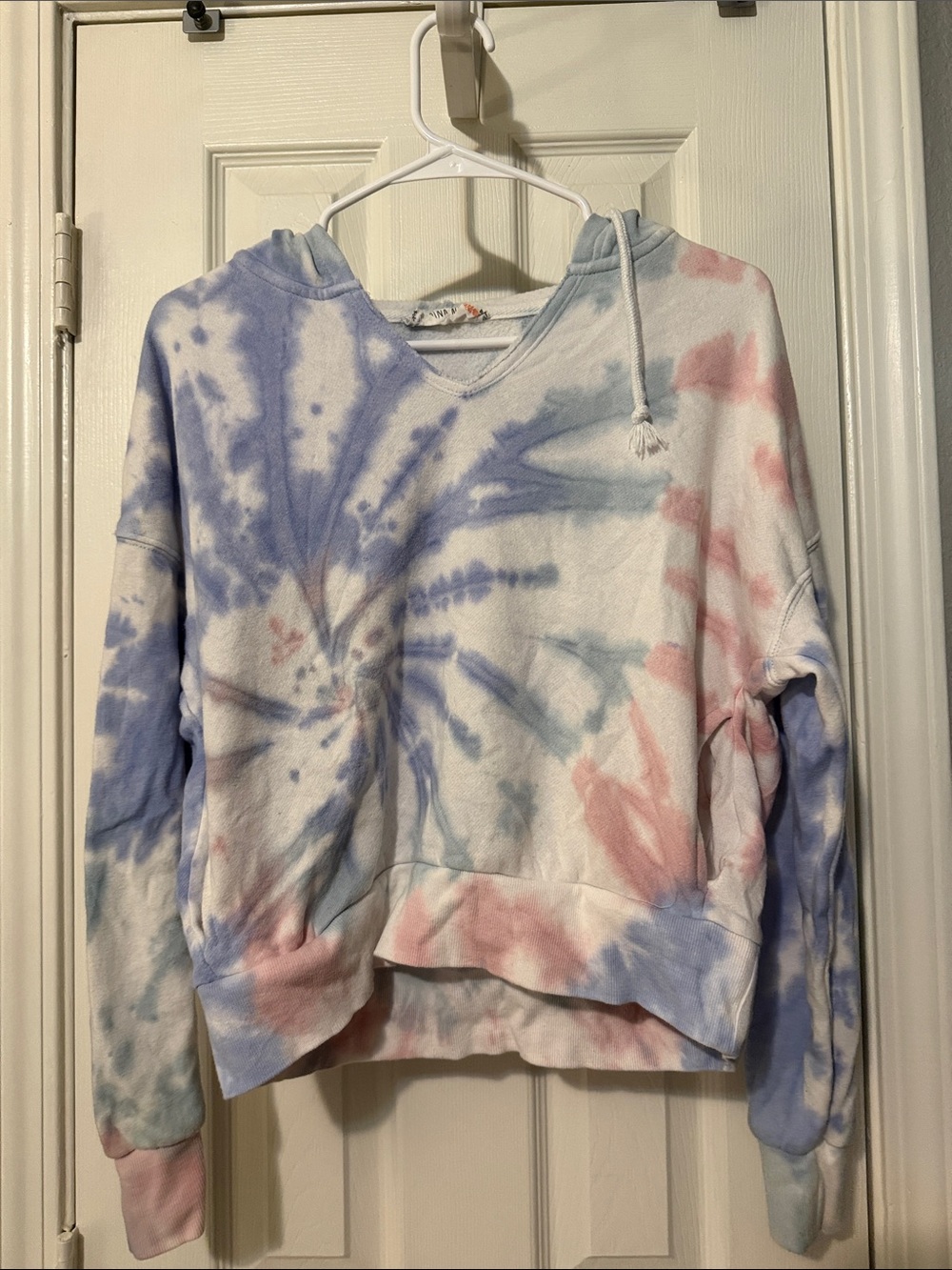 Tie-Dye Hooded Pullover Sweatshirt in Lavender & Blush